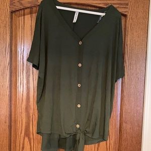 Knotted bottom blouse